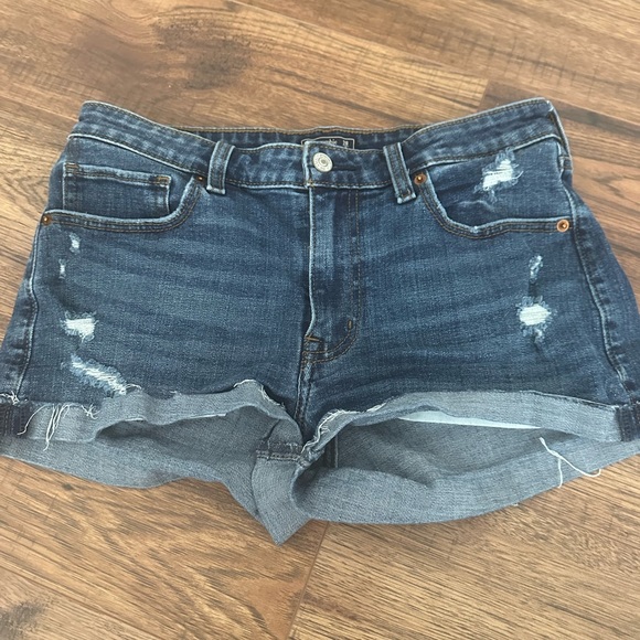 Abercrombie Shorts (2) - Picture 2 of 7